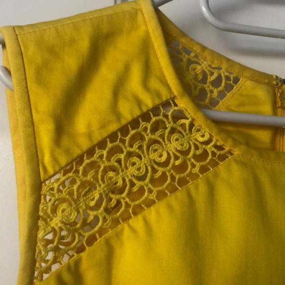 Calvin Klein yellow sleeveless dress, size 2 - Picture 2 of 10